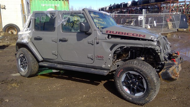 J26050, 21 Wrangler, 3.6L.jpg