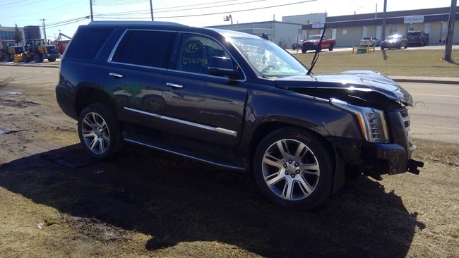 J26055, 15 Escalade, 6.2L.jpg