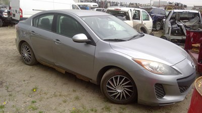 J26072, 12 Mazda3, 2.0L.jpg